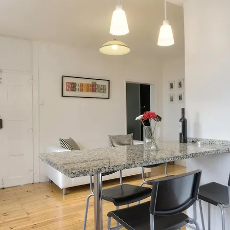 Apartman Bmyguest - Castelo Stylish Flat Lisboa