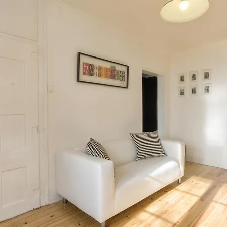 Bmyguest - Castelo Stylish Flat Apartment Lisbon