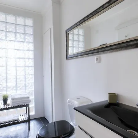 Bmyguest - Castelo Stylish Flat * ליסבון